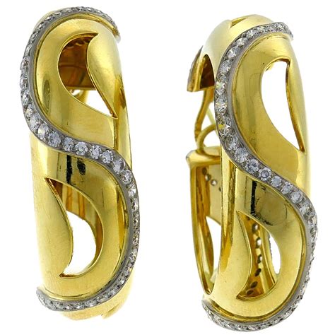 earring cartier 23029|cartier female earrings.